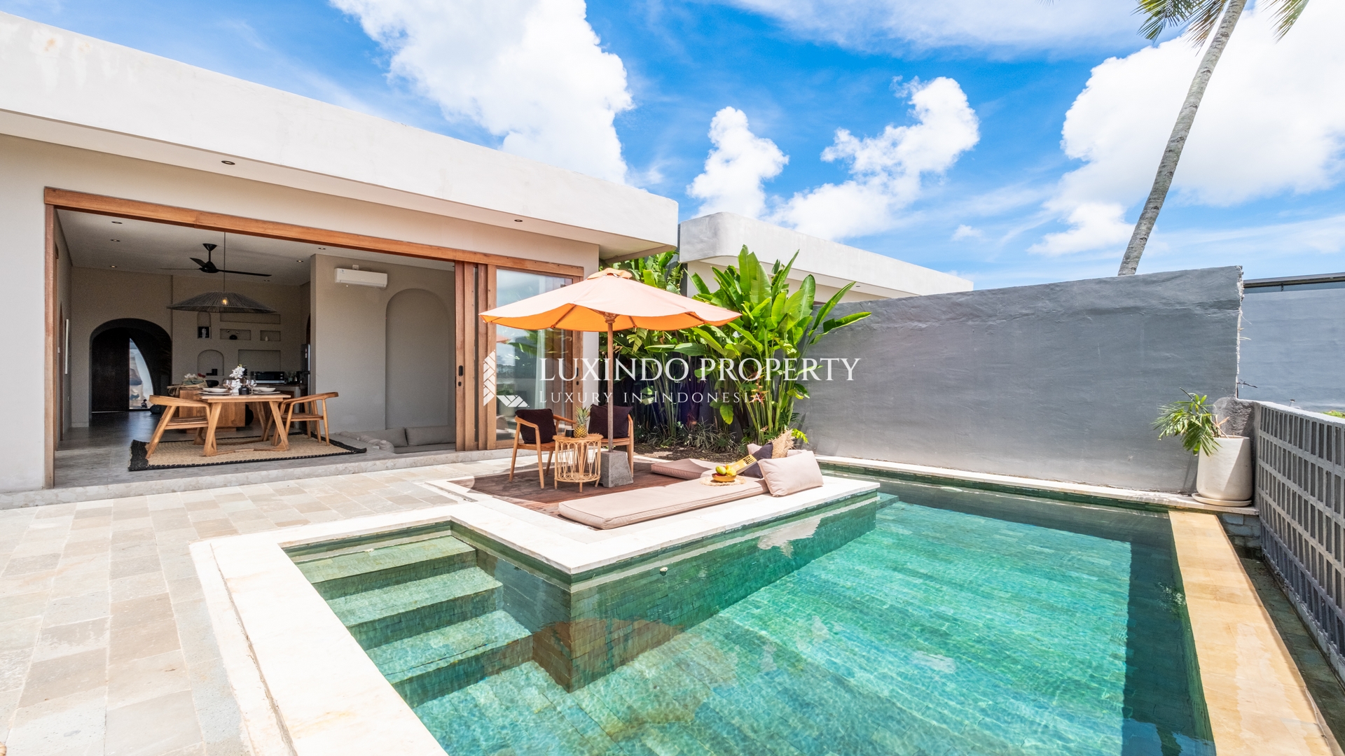 TUMBAK BAYUH – SLEEK MODERN VILLA SURROUNDED BY NATURE (LHV938)